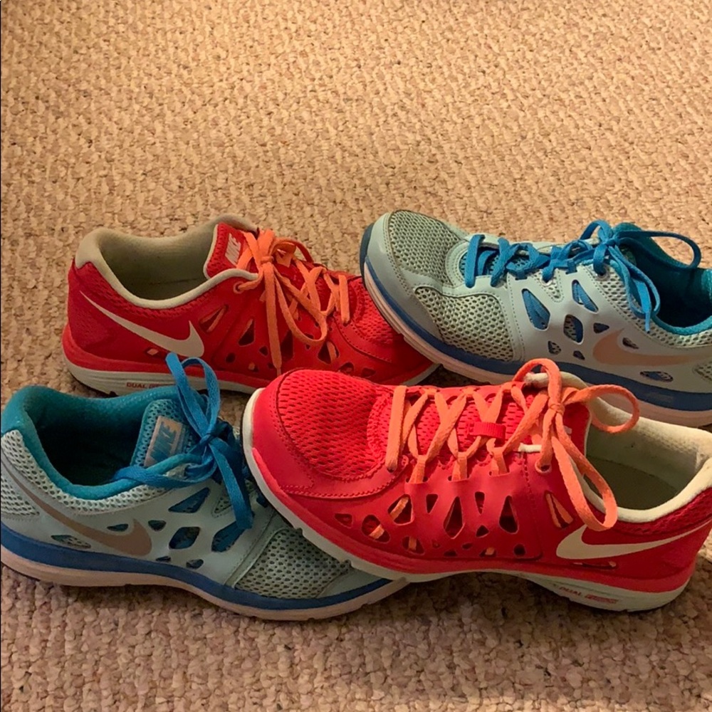 Nike women’s sneakers